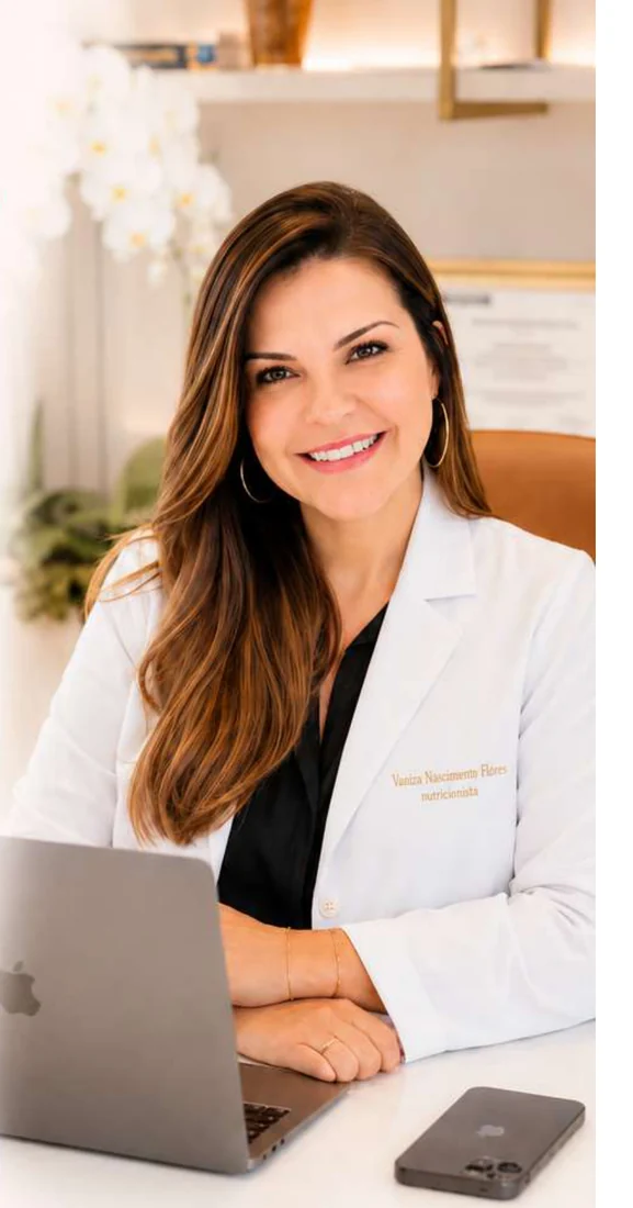 Vaniza Nascimento Flores, nutricionista, no consultório